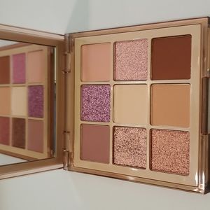 HUDA BEAUTY LIGHT NUDE OBSSESION PALETTE. ALWAYS AUTHENTIC!! $24/EACH